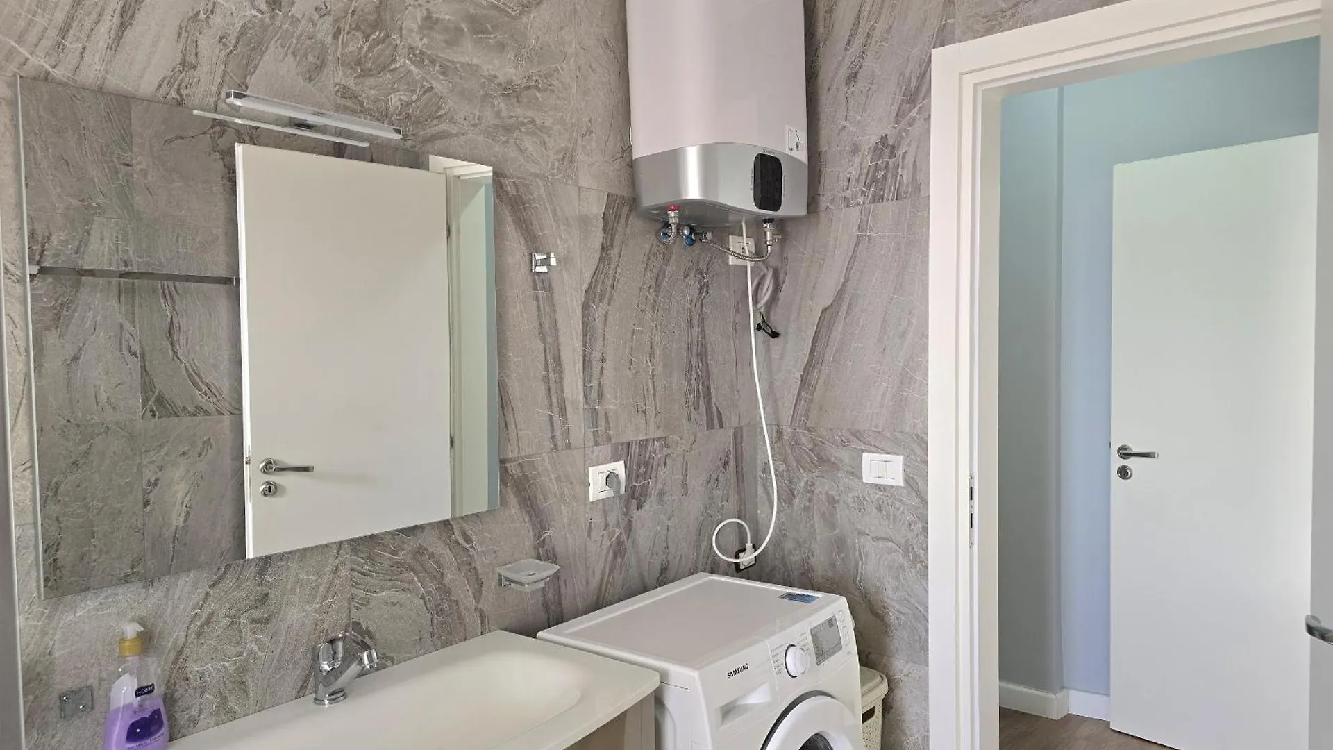 Lura 2 Suite 215 Plazhi San Pietro Albanie