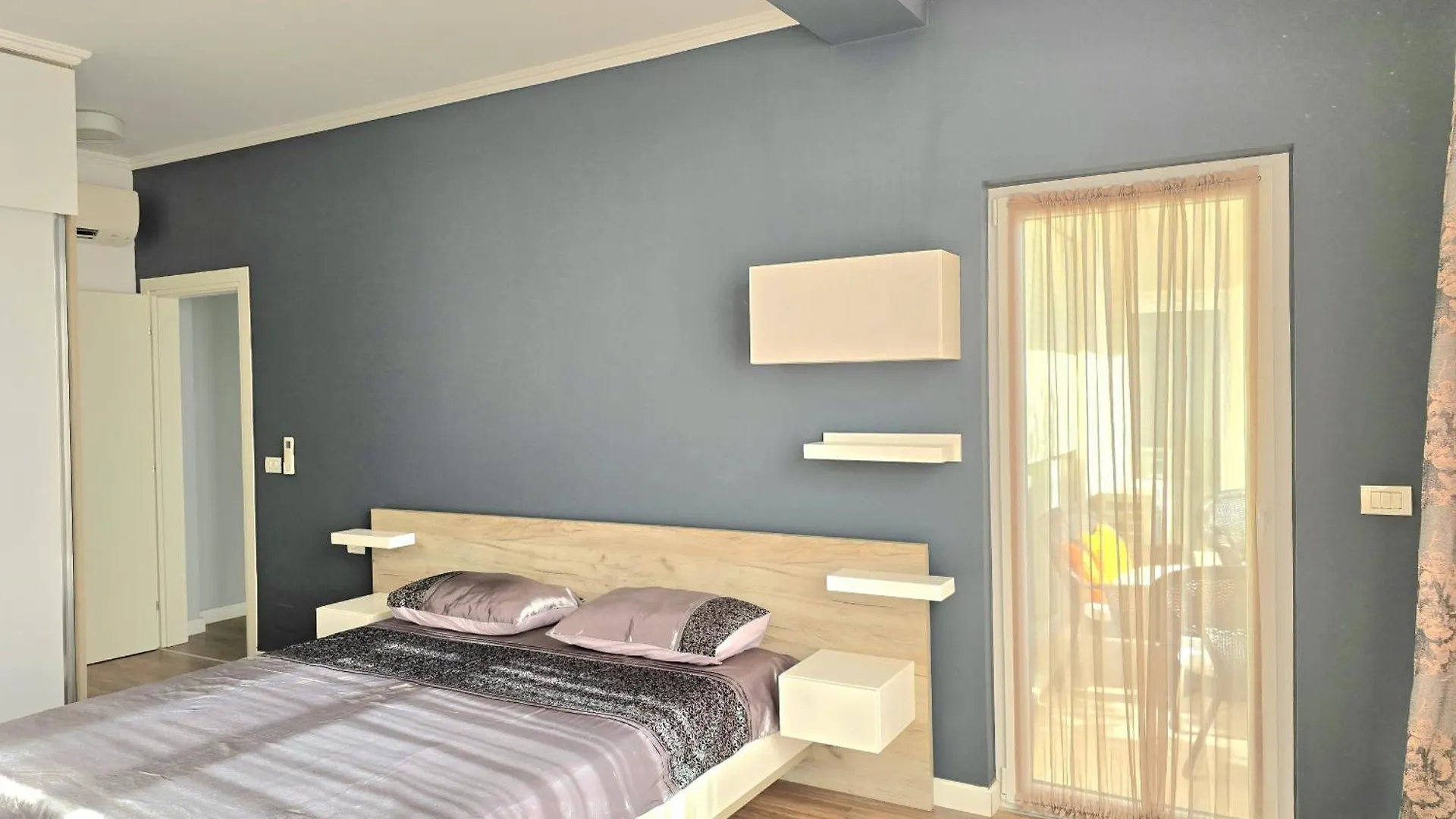 Lura 2 Suite 215 Plazhi San Pietro Appartement