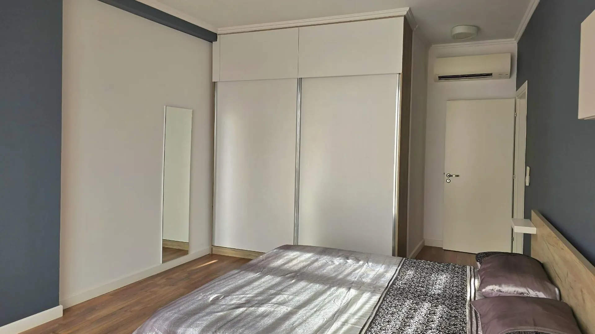 Lura 2 Suite 215 Plazhi San Pietro